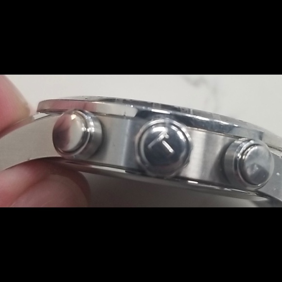 Tissot V8 Watch - Picture 5 of 5